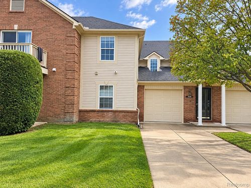 45693 Cagney Dr, Macomb, MI, 48044-6609 | Card Image