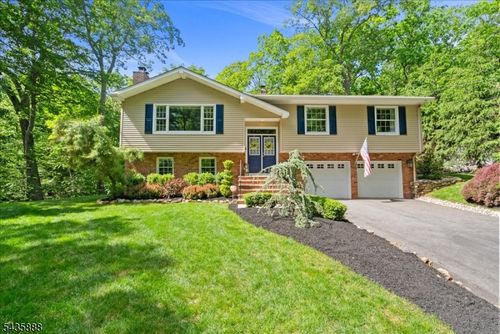 2 Glen Ter, Montville, NJ, 07045-9714 | Card Image