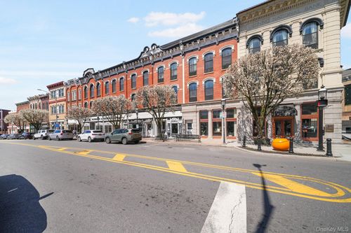 302-135 Main St, Ossining, NY, 10562-4627 | Card Image