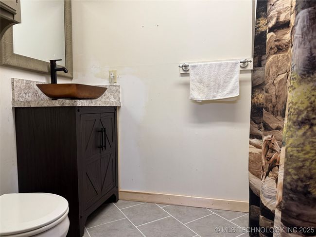 Basement Bathroom | Image 24