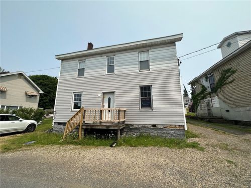 400 Foster St, Gallitzin, PA, 16641-1765 | Card Image