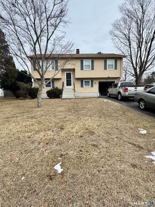 12 Depauw Cir, East Hartford, CT, 06108-1315 | Card Image