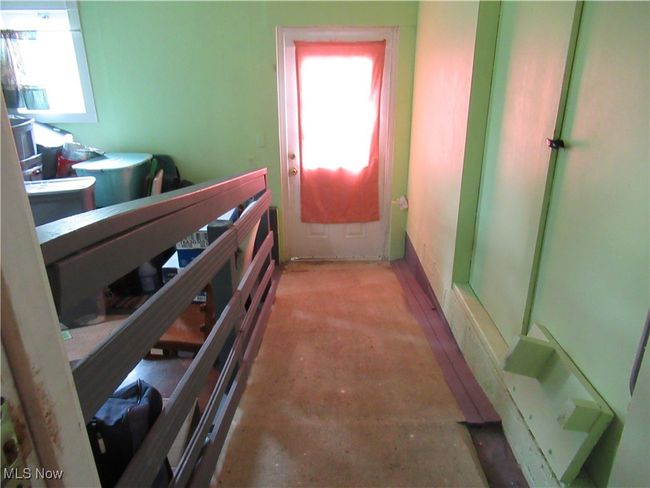 Entrance from outside to Mud Room with Ramp | Image 22
