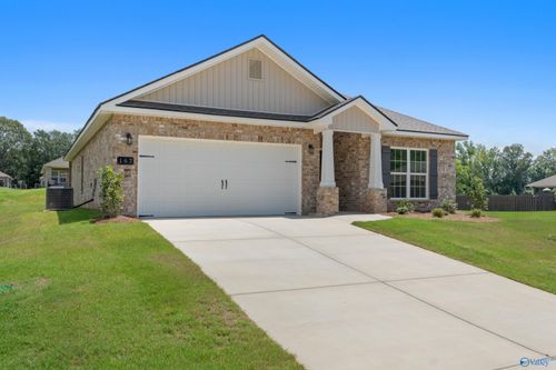 167 River Pointe Dr, New Market, AL, 35761-7787 | Card Image