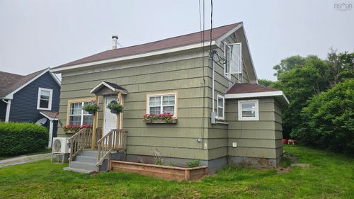 6588 Highway 3, Lower Woods Harbour, NS, B0W2E0 | Card Image