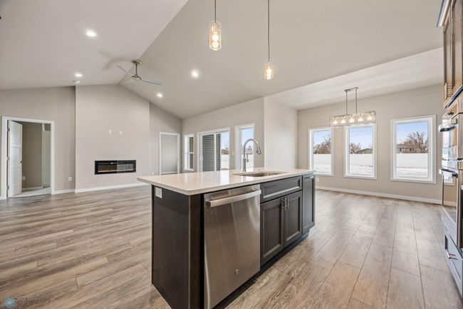 Kitchen Island | Image 14