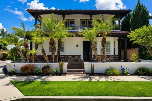267 Mesa Dr, Costa Mesa, CA, 92627-4622 | Card Image