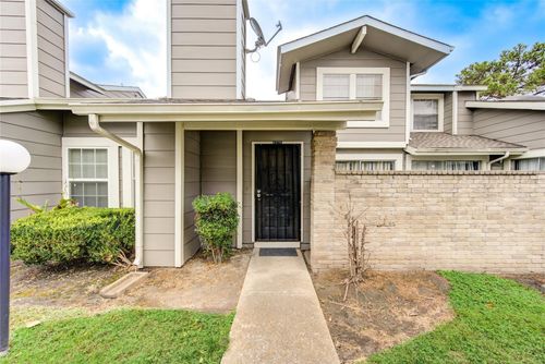 6376 Peacock Hills Dr, Houston, TX, 77035-5241 | Card Image