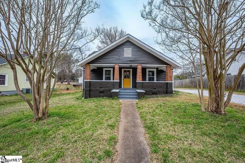 136 Lee St, Laurens, SC, 29360-1928 | Card Image