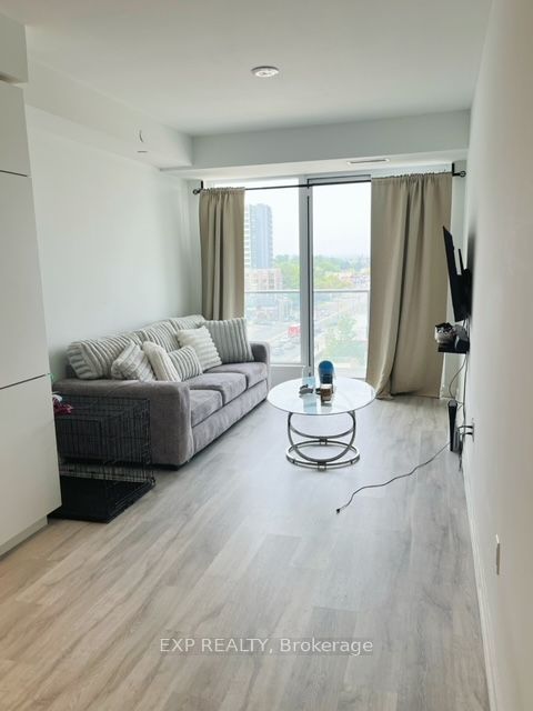 Residential in Toronto C14 4