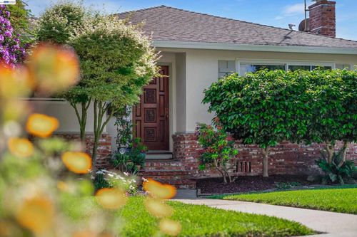 18419 Clifton Way, Castro Valley, CA, 94546 | Card Image