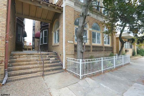 4011 Atlantic Ave, Atlantic City, NJ, 08401-5928 | Card Image