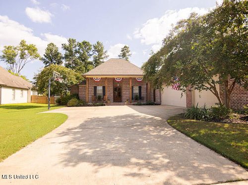 152 Grayhawk Dr, Madison, MS, 39110-4009 | Card Image