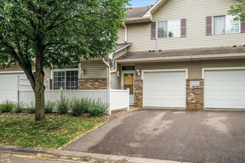 2542 Mallard Dr, Woodbury, MN, 55125-3825 | Card Image