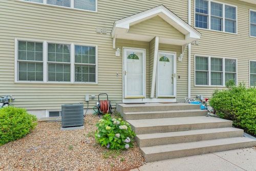 15-15 Steeple Chase Rd, Hampstead, NH, 03841-5202 | Card Image
