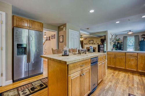 506 Sand Pit Rd, Mason, NH, 03048-4304 | Card Image
