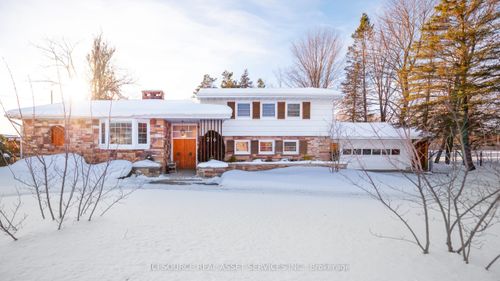 216 Brockville St, Smiths Falls, ON, K7A3Z4 | Card Image