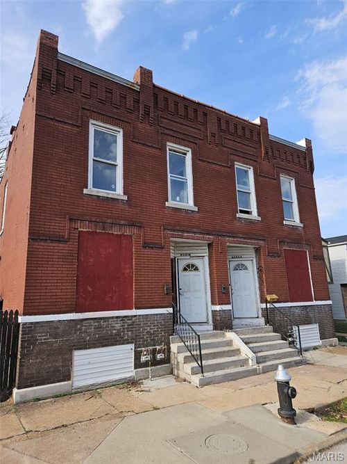 4501 Mary Ave, Saint Louis, MO, 63107-1507 | Card Image