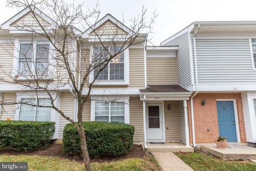 241 Coventry Sq, STERLING, VA, 20164-3253 | Card Image