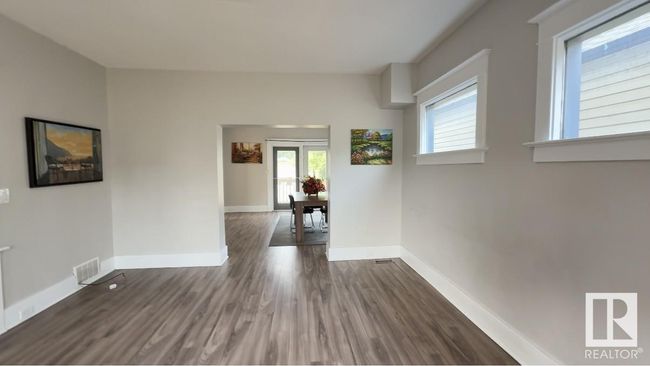 9862 76 Ave Nw, House other with 6 bedrooms, 3 bathrooms and null parking in Edmonton AB | Image 12