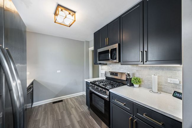 5824 Prospect Ave, House other with 2 bedrooms, 2 bathrooms and 4 parking in Berkeley IL | Image 9