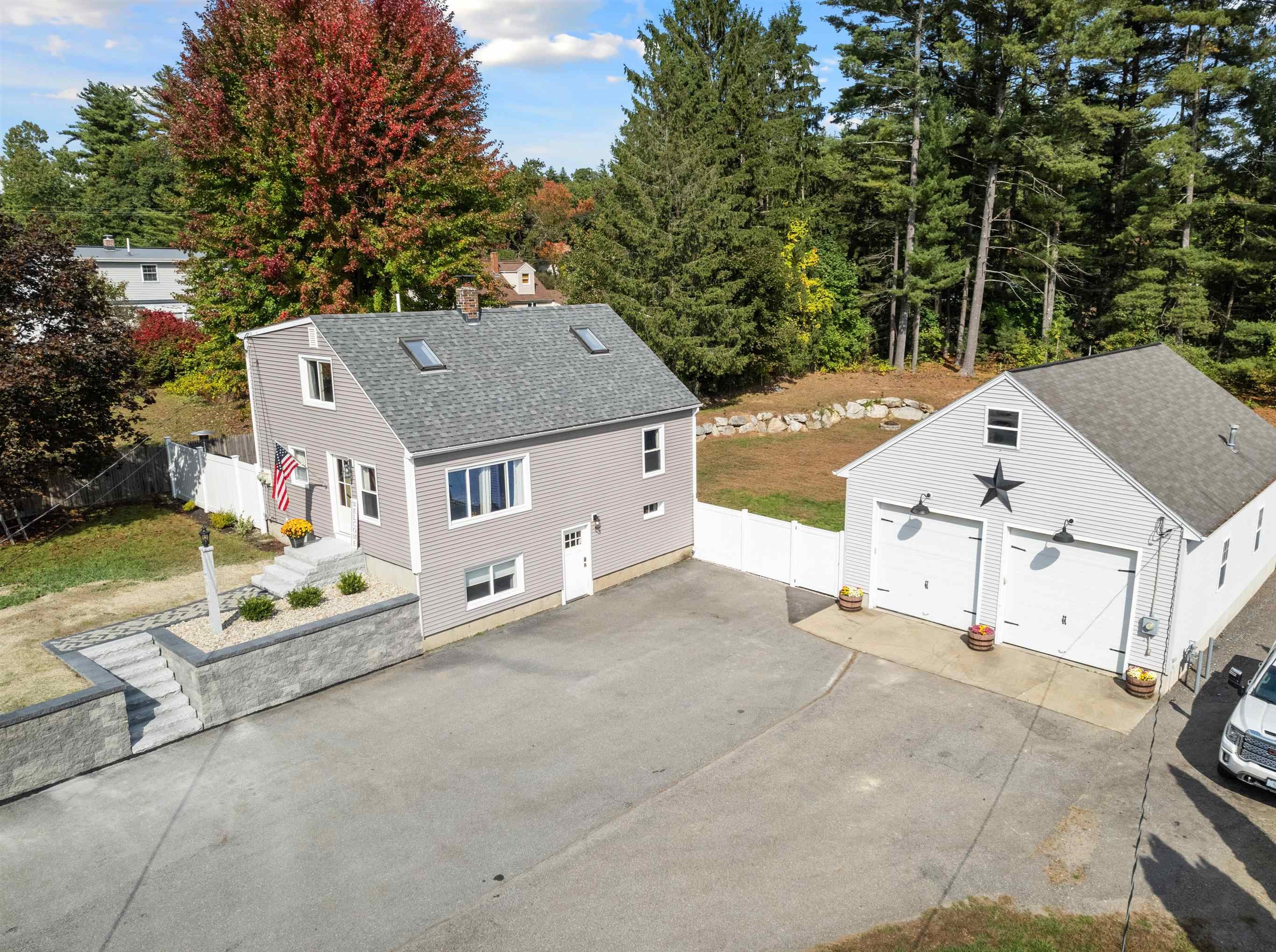 Stevens Ave, Merrimack, NH 03054