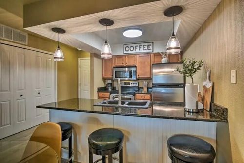 5-200 Golfview Dr, Branson, MO, 65616-3905 | Card Image