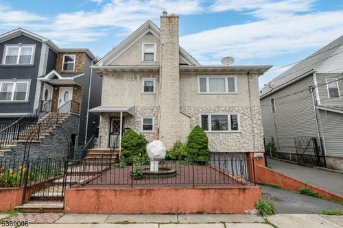604 Adams Ave, Elizabeth, NJ, 07201-1615 | Card Image