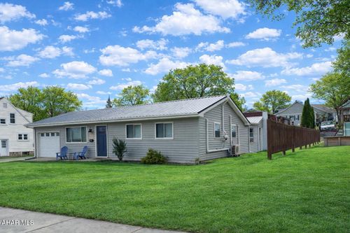 223 W John St, Bedford, PA, 15522-1711 | Card Image