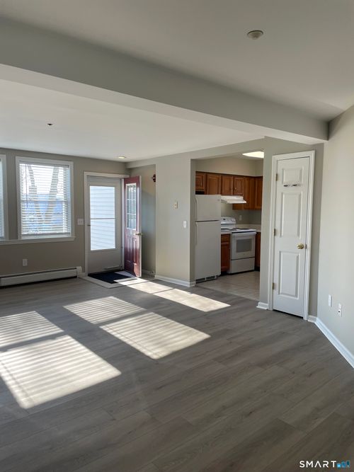 apt-b-5 Terrace Pl, New Milford, CT, 06776-2805 | Card Image