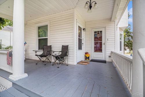 708 Harrison St, Monroe, MI, 48161-1453 | Card Image