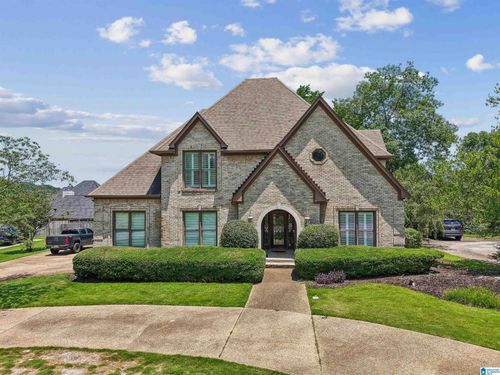 3813 Carisbrooke Cir, HOOVER, AL, 35226-1400 | Card Image
