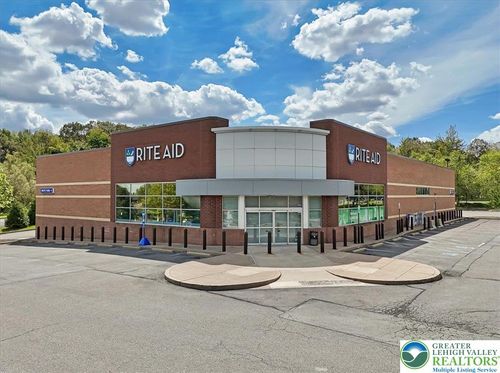 3382 Route 940, Mount Pocono, PA, 18344-1151 | Card Image