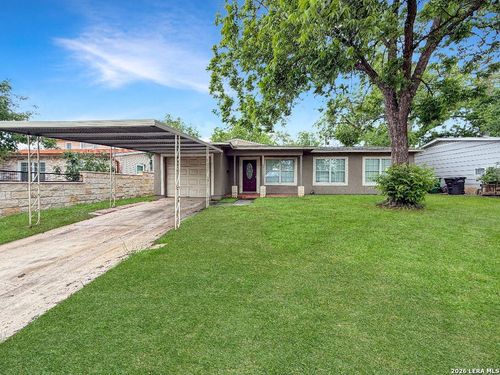 303 Pilgrim Dr, San Antonio, TX, 78213-2911 | Card Image