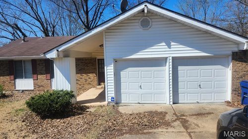 12807 Sunrise East Court, Florissant, MO, 63033 | Card Image