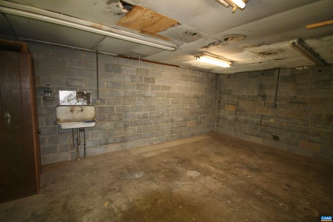 1367 S Constitution Rte, House other with 4 bedrooms, 1 bathrooms and null parking in DILLWYN VA | Image 72