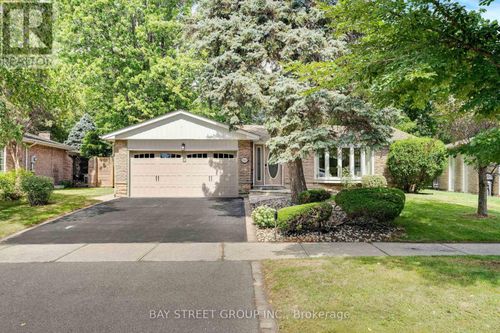 2283 Devon Rd, Oakville, ON, L6J5R2 | Card Image