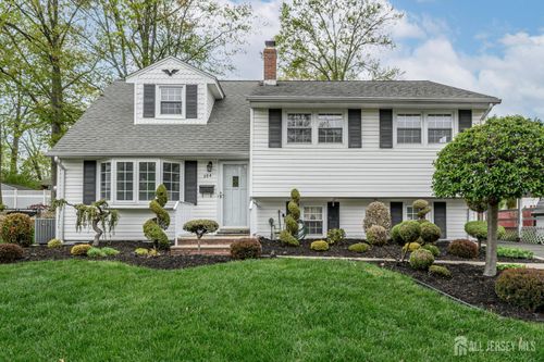 384 Maplewood Ave, Colonia, NJ, 07067-3708 | Card Image