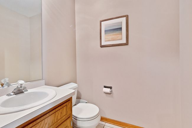 7706 Northfield Ln, Townhouse with 2 bedrooms, 4 bathrooms and 2 parking in Tinley Park IL | Image 4