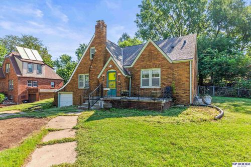 3321 N 48th Ave, Omaha, NE, 68104-3640 | Card Image