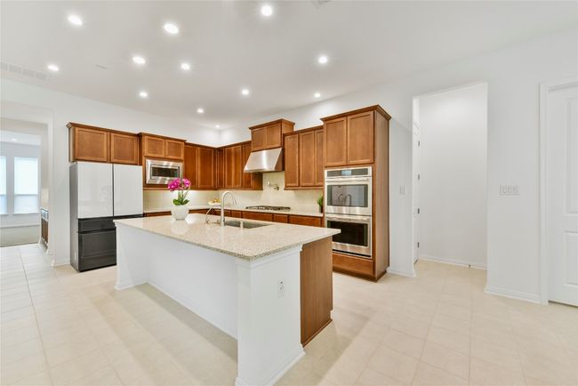 351 Pigeon River Rd, House other with 5 bedrooms, 5 bathrooms and 4 parking in Kyle TX | Image 9