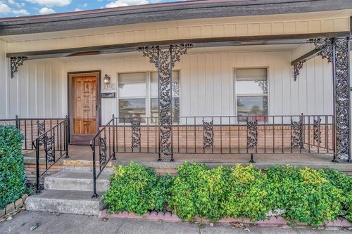 1308 Karen Dr, Altus, OK, 73521-6937 | Card Image