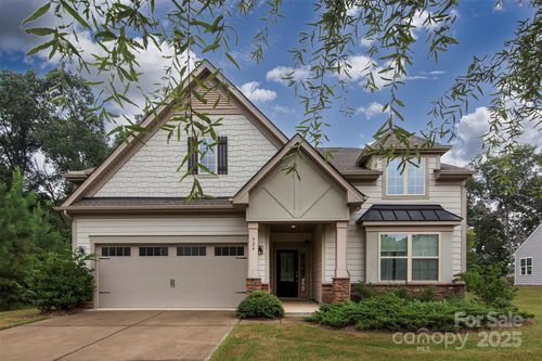 524 Ernst Pt, Mount Holly, NC, 28120-9355 | Card Image