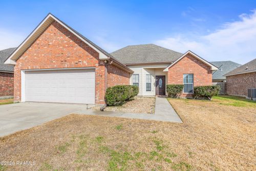 125 Tall Oaks Ln, Youngsville, LA, 70592-5569 | Card Image