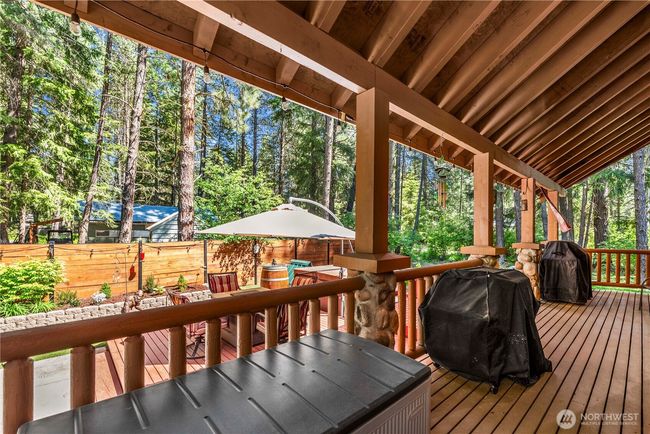 Covered Back Deck | Image 33