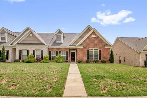 1442 Crestlawn Trl, Pfafftown, NC, 27040-9032 | Card Image