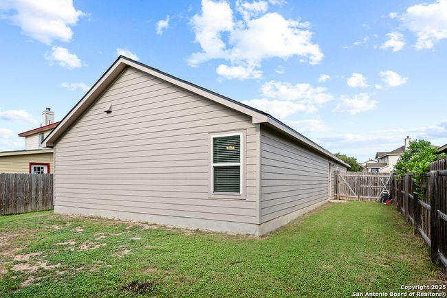 4902 Everett Loop, House other with 3 bedrooms, 2 bathrooms and null parking in Converse TX | Image 15