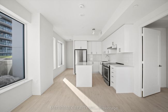 709 - 8960 Jane St, Condo with 2 bedrooms, 3 bathrooms and null parking in Concord ON | Image 12