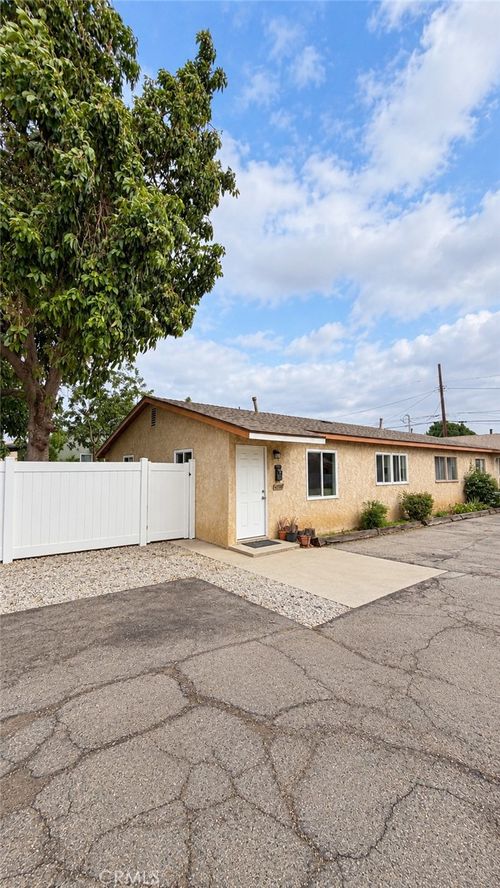 14770 Polk, Sylmar, CA, 91342 | Card Image