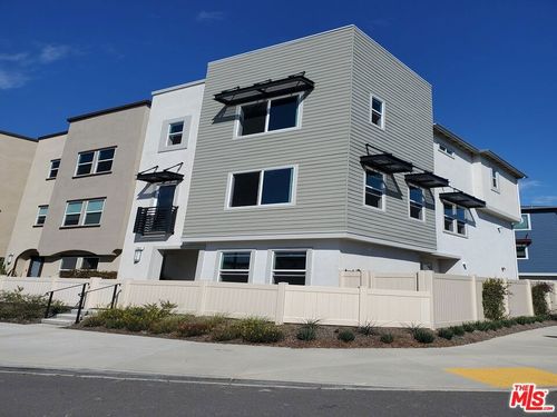 757 Daniel Freeman Cir, Inglewood, CA, 90301-4145 | Card Image